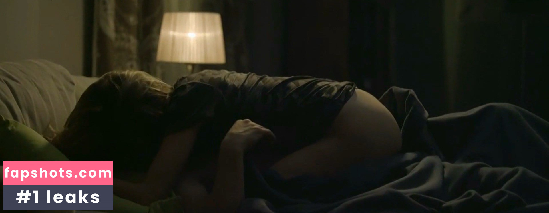 Kamilla Baar gallery photo #6