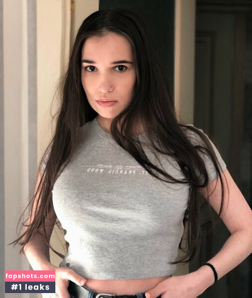 Kamilla Karieva Nude Leaks OnlyFans Photos #14 - Fapshots