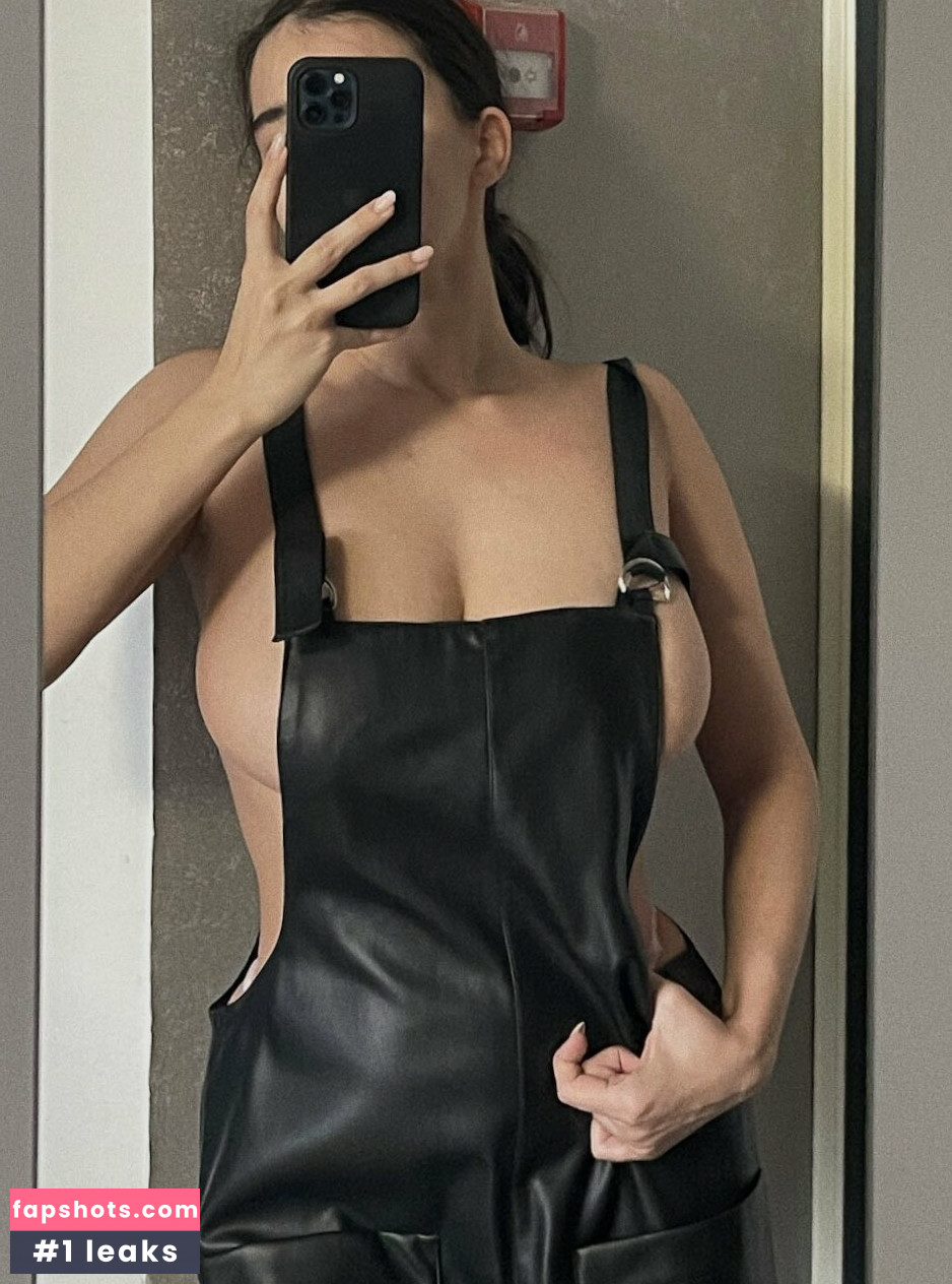 Kamilla Karieva Nude Leaks OnlyFans Photos #19 - Fapshots