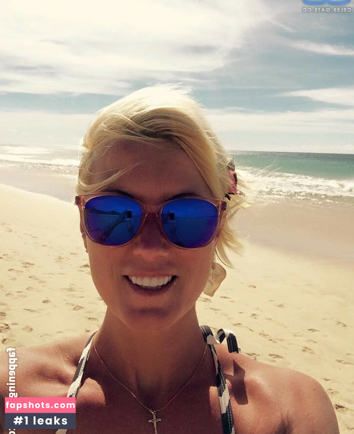 Kamilla Senjo gallery photo #14