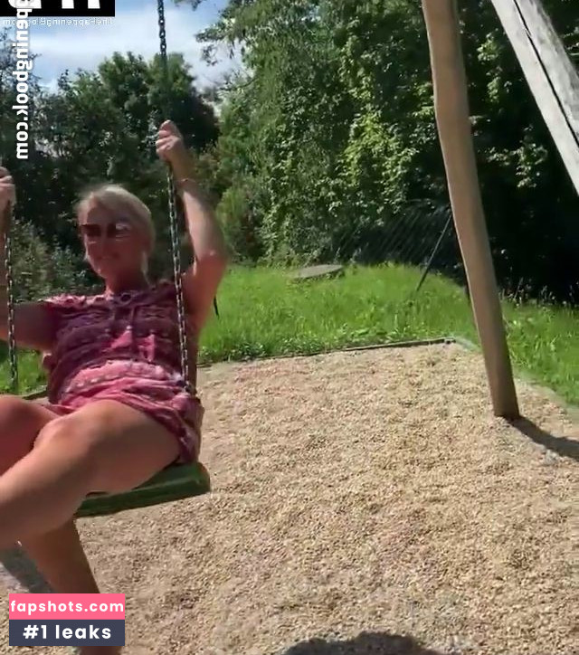 Kamilla Senjo gallery photo #33