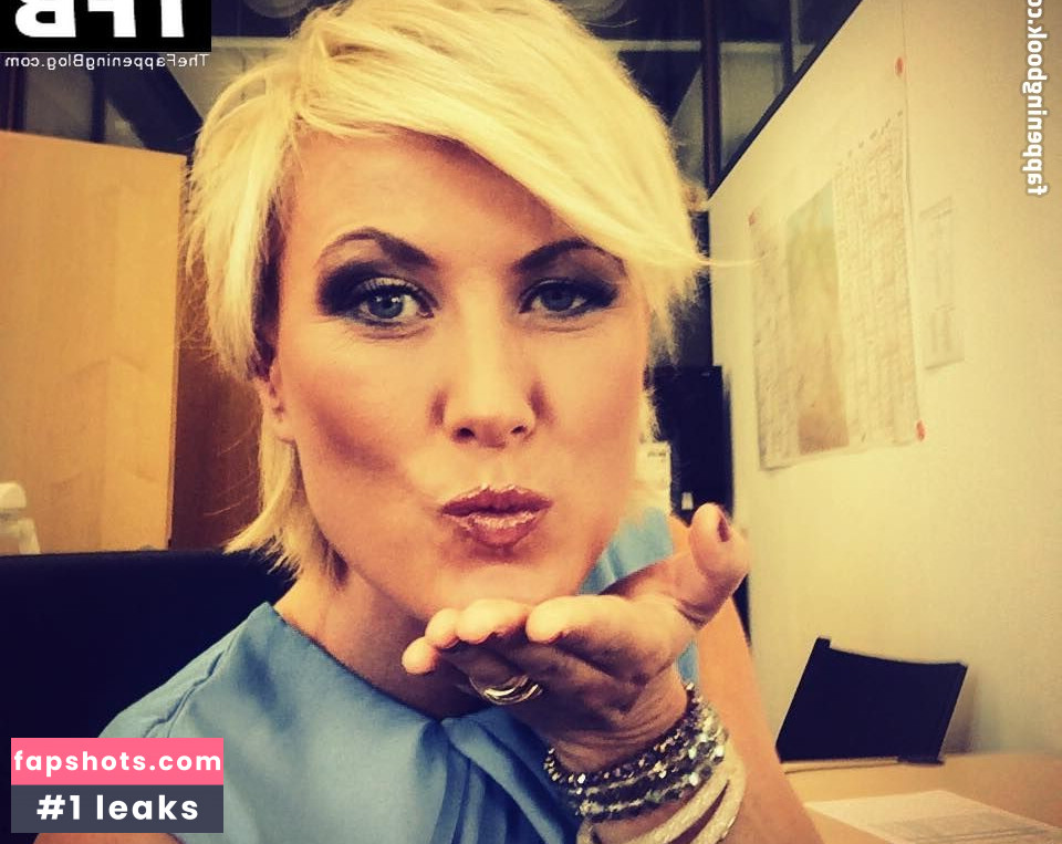 Kamilla Senjo gallery photo #35