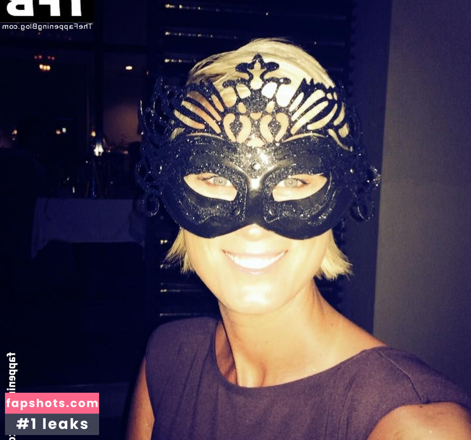 Kamilla Senjo gallery photo #37