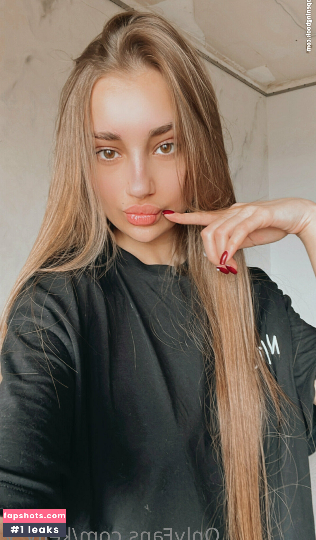 kamilla_star Nude Leaks OnlyFans Photos #2 - LeakJerk