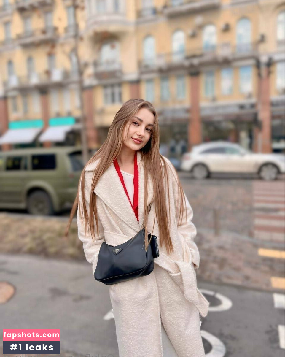 kamilla_star Nude Leaks OnlyFans Photos #9 - LeakJerk