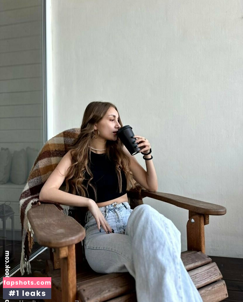 kamilla_star Nude Leaks OnlyFans Photos #10 - LeakJerk