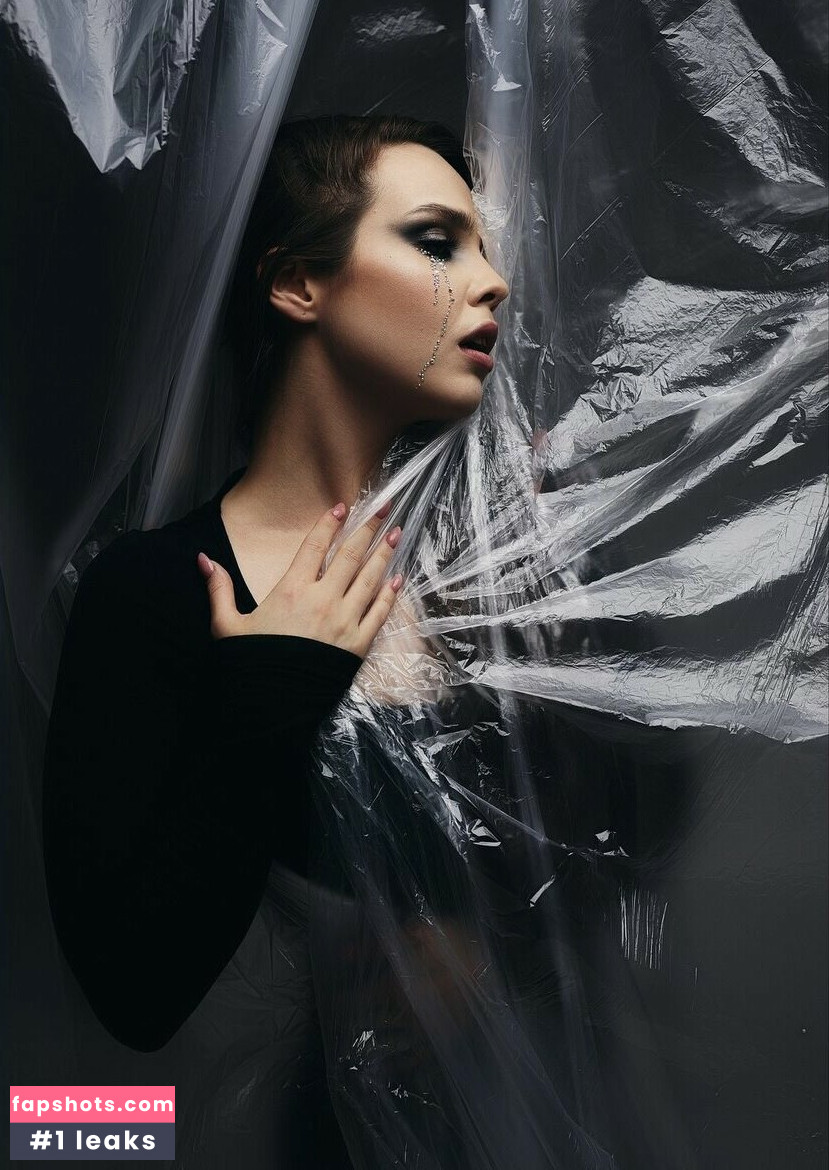 Kamochi ASMR gallery photo #17