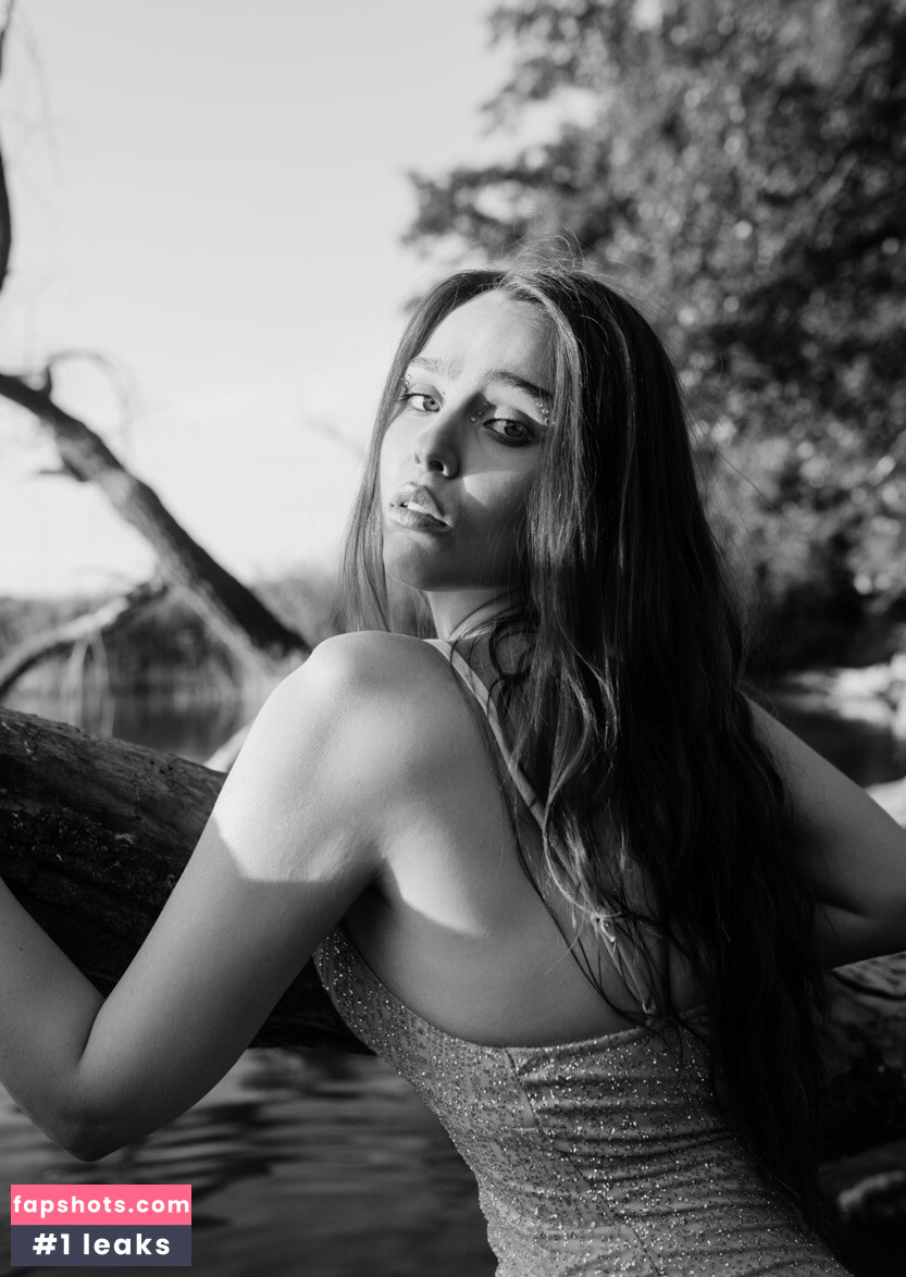 Kamochi ASMR gallery photo #23