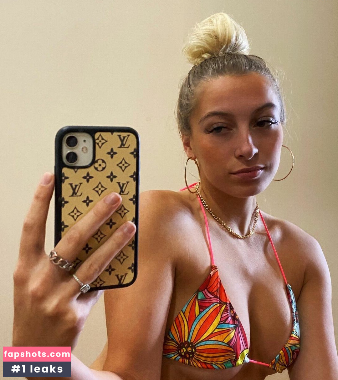 Kamryn Bedore gallery photo #9