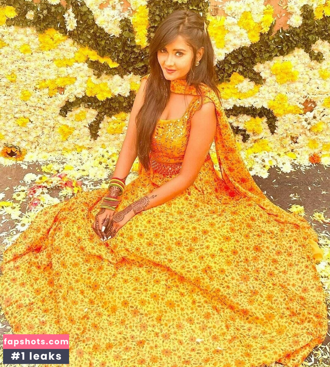 Kanchi Singh gallery photo #16