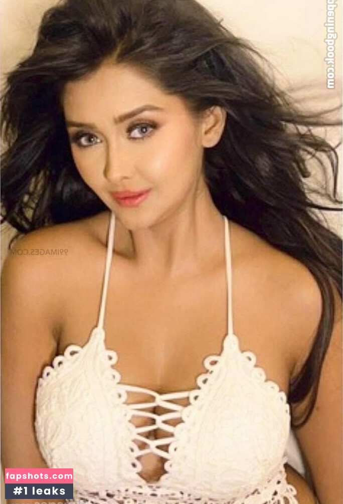 Kanchi Singh gallery photo #17