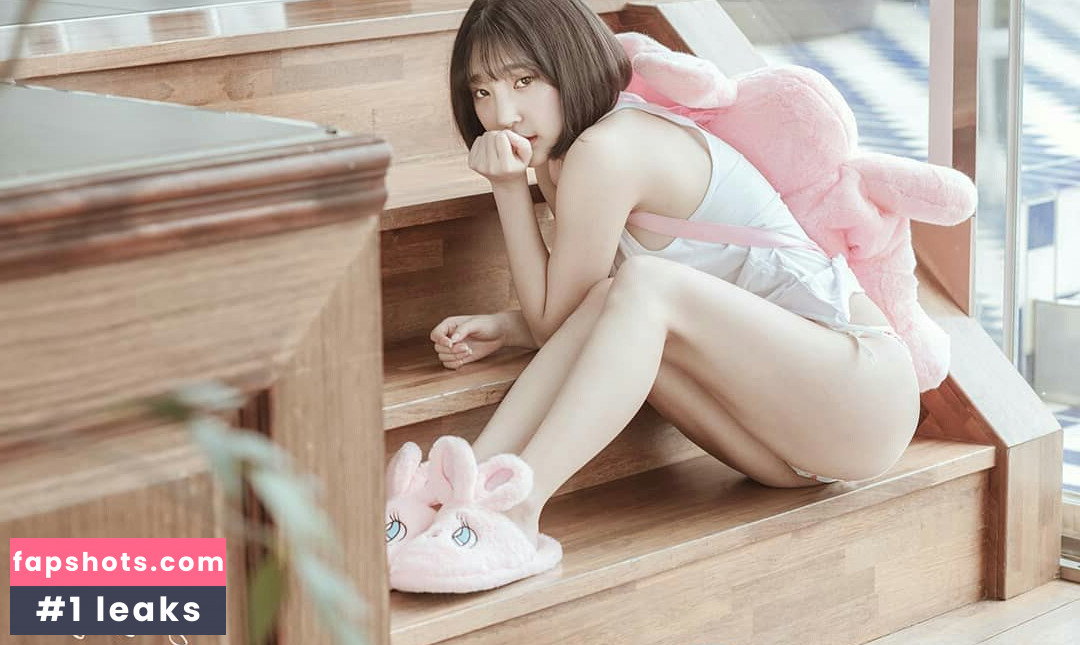 Kang In Kyung gallery photo #971