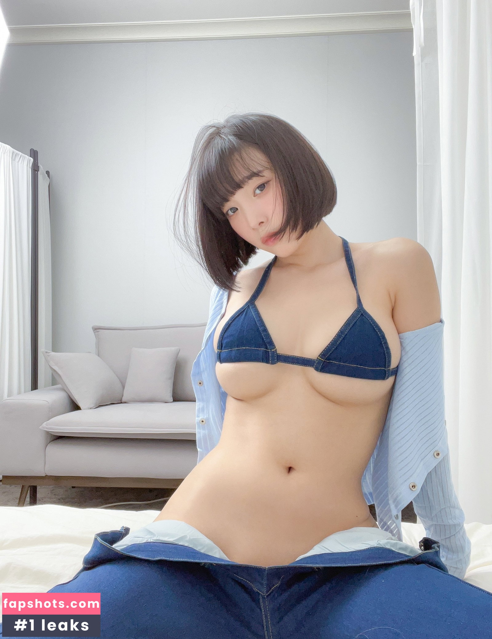 Kang In Kyung gallery photo #555