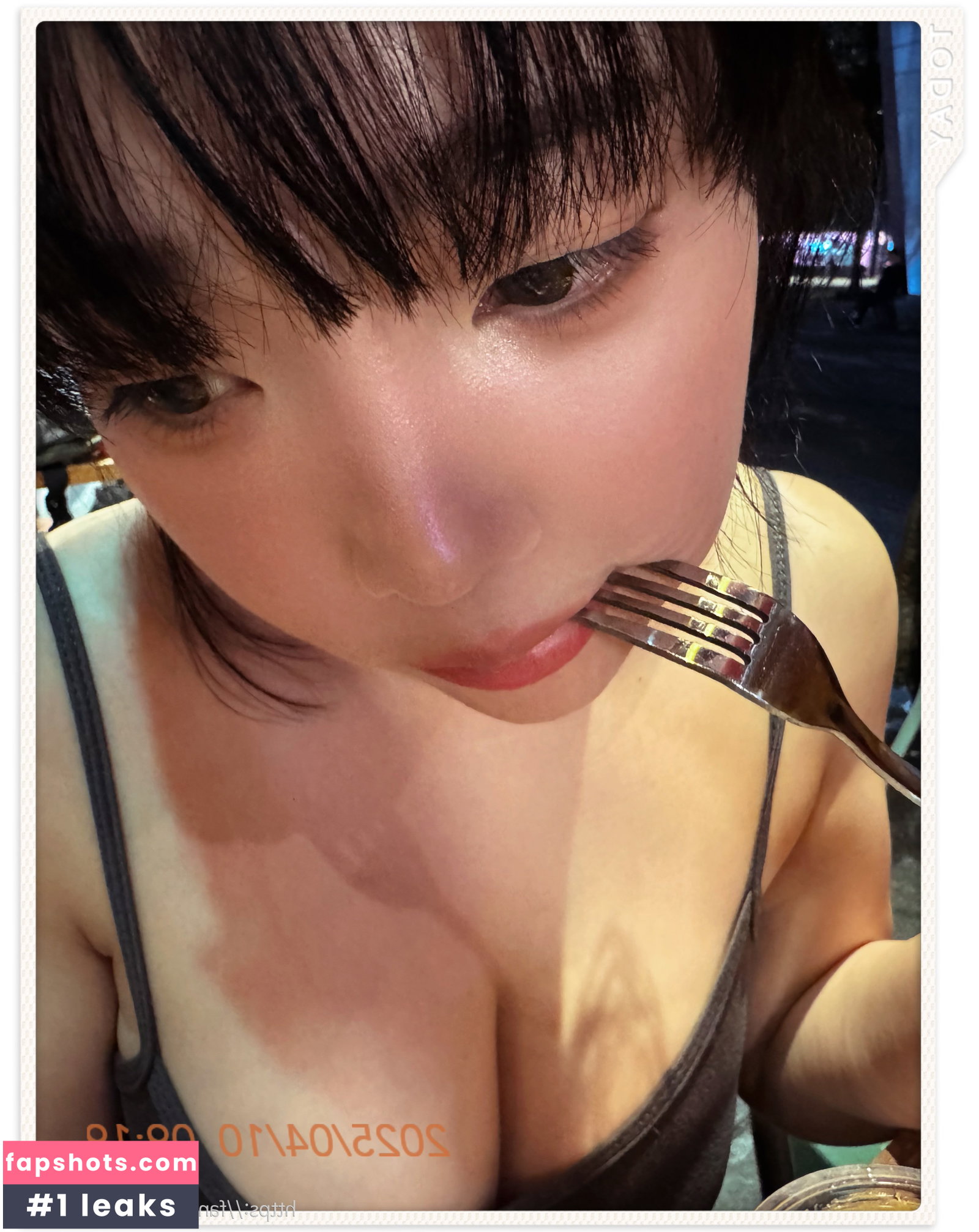 Kang In Kyung gallery photo #559