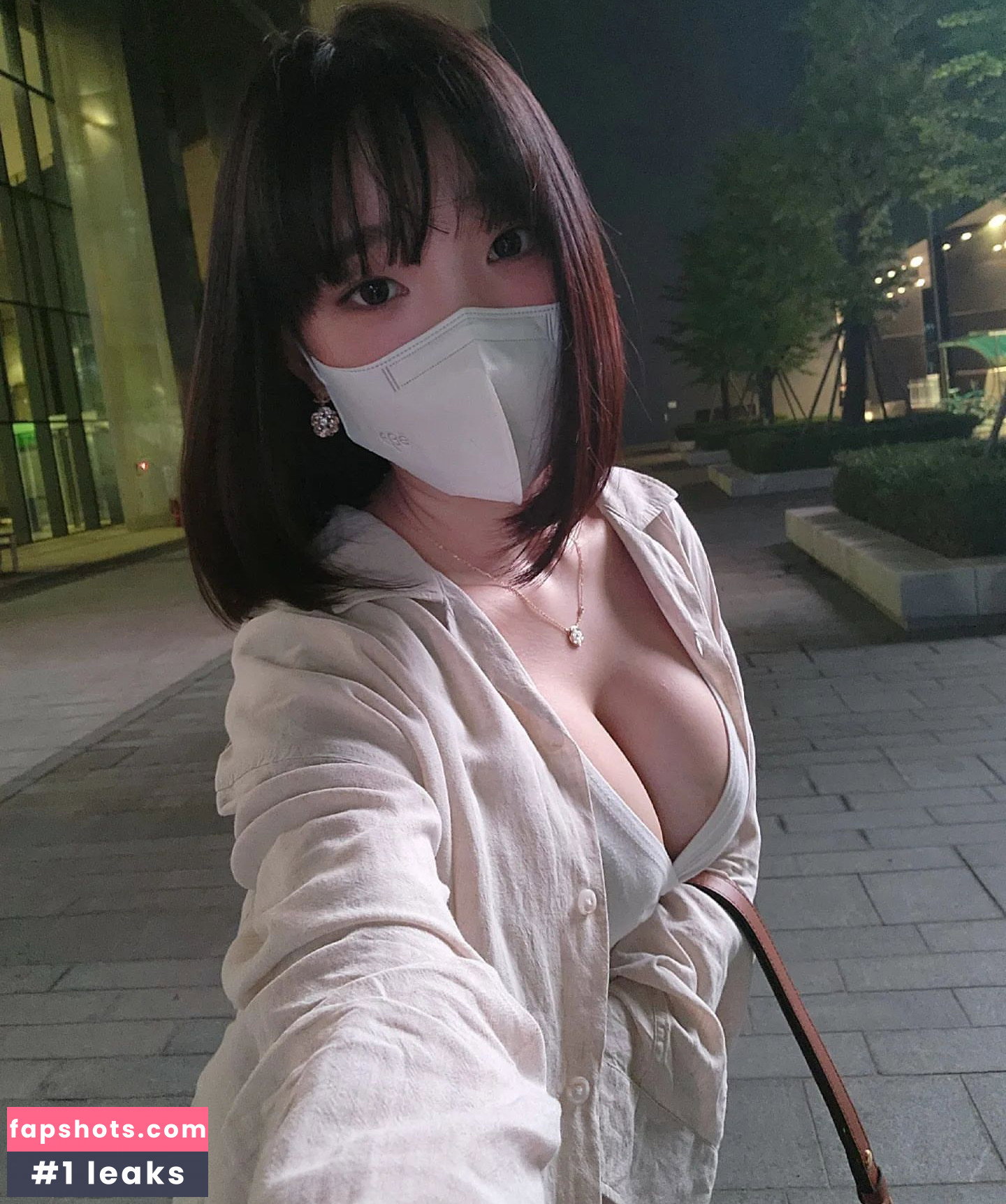 Kang In Kyung gallery photo #396