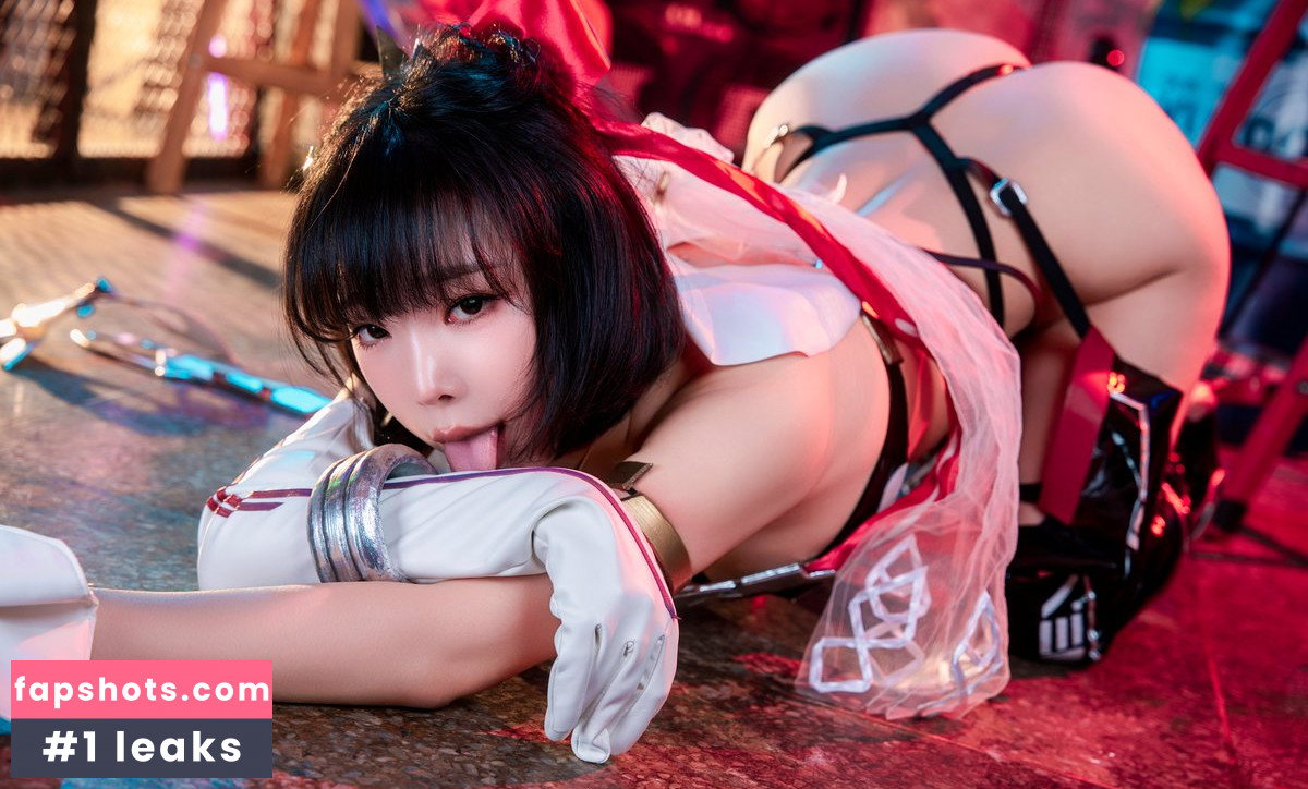 Kang In Kyung gallery photo #359