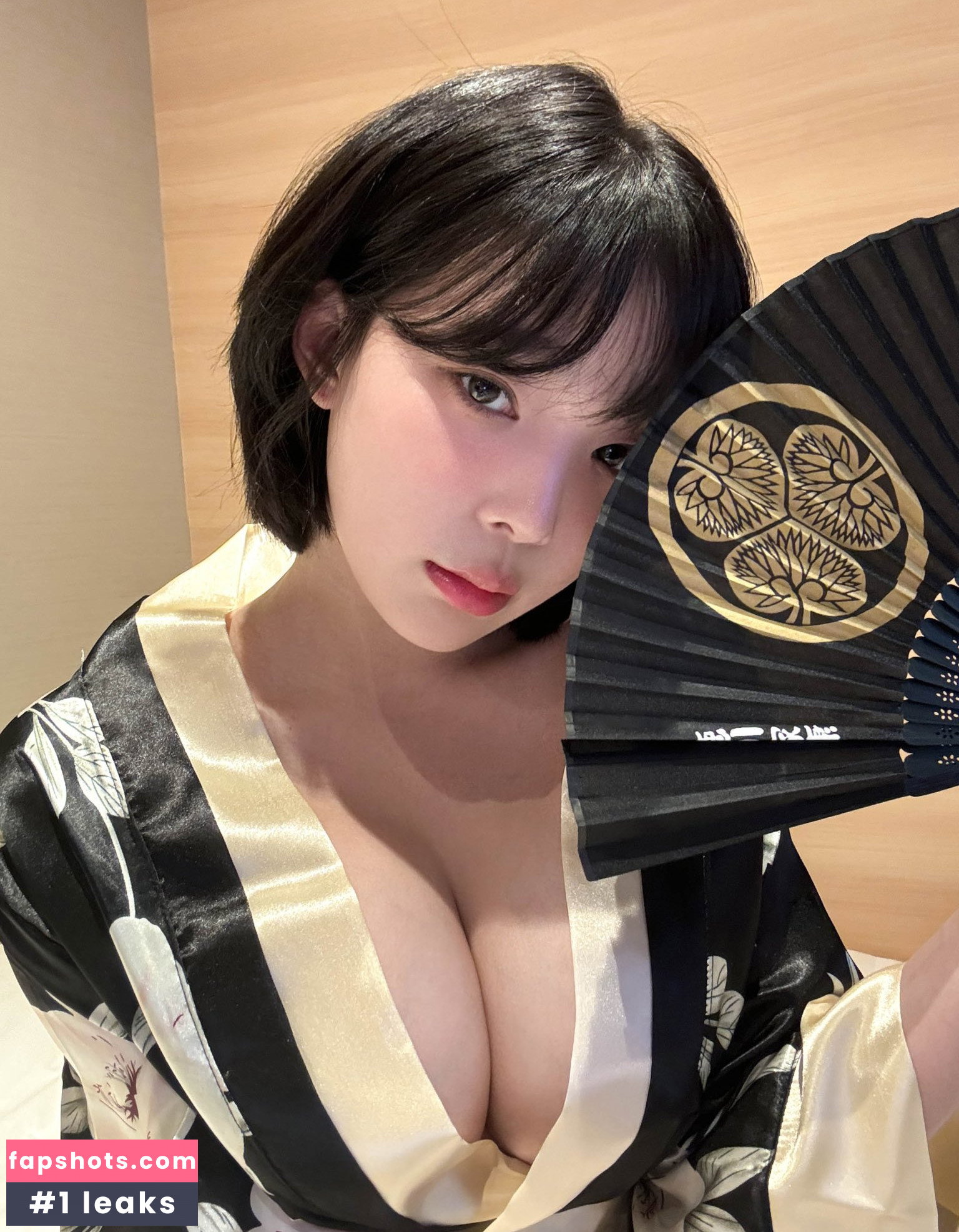 Kang In Kyung gallery photo #237