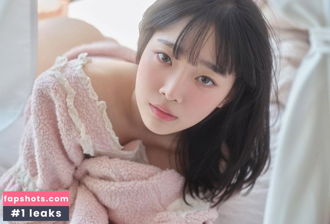 Kang In Kyung gallery photo #638