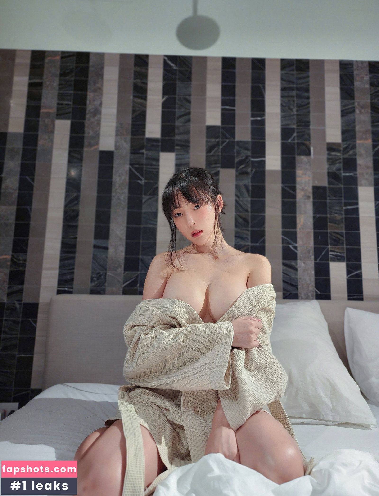 Kang In Kyung gallery photo #905