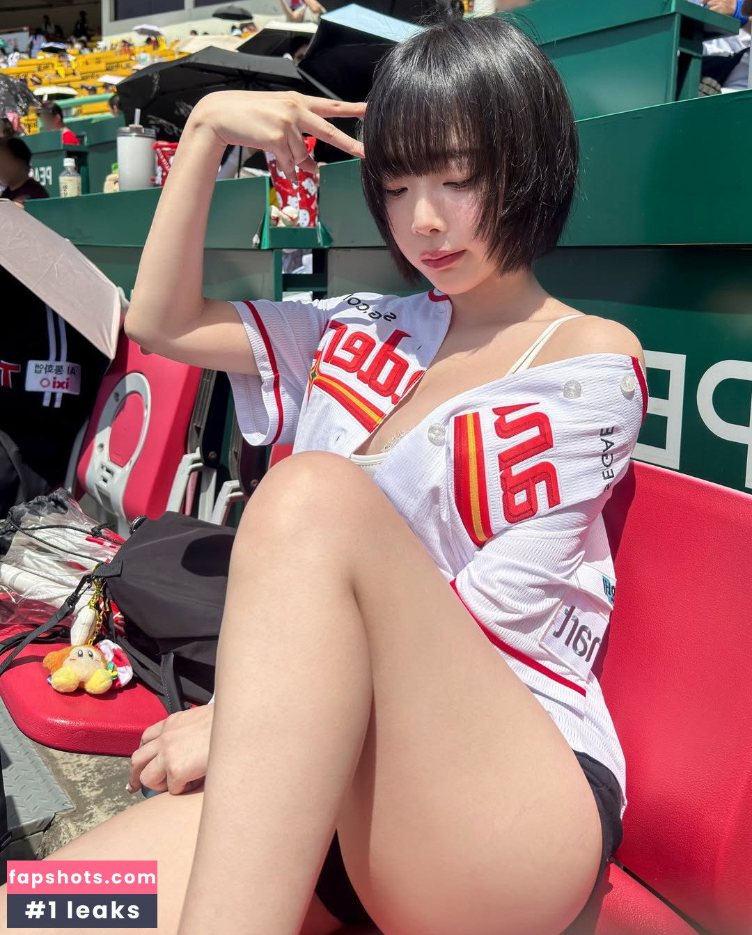 Kang In Kyung gallery photo #777