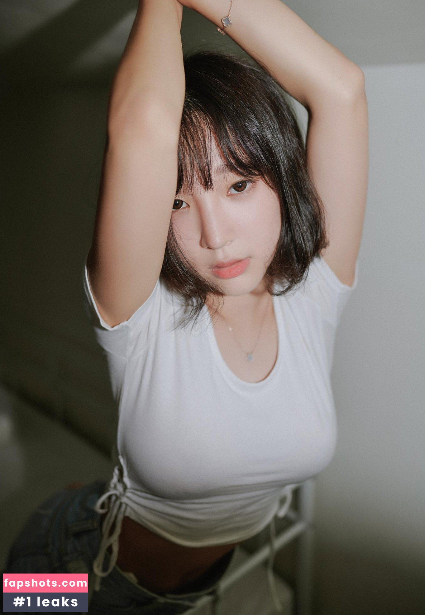 Kang In Kyung gallery photo #293