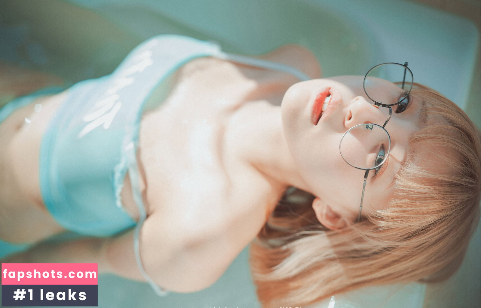 Kang In Kyung gallery photo #405