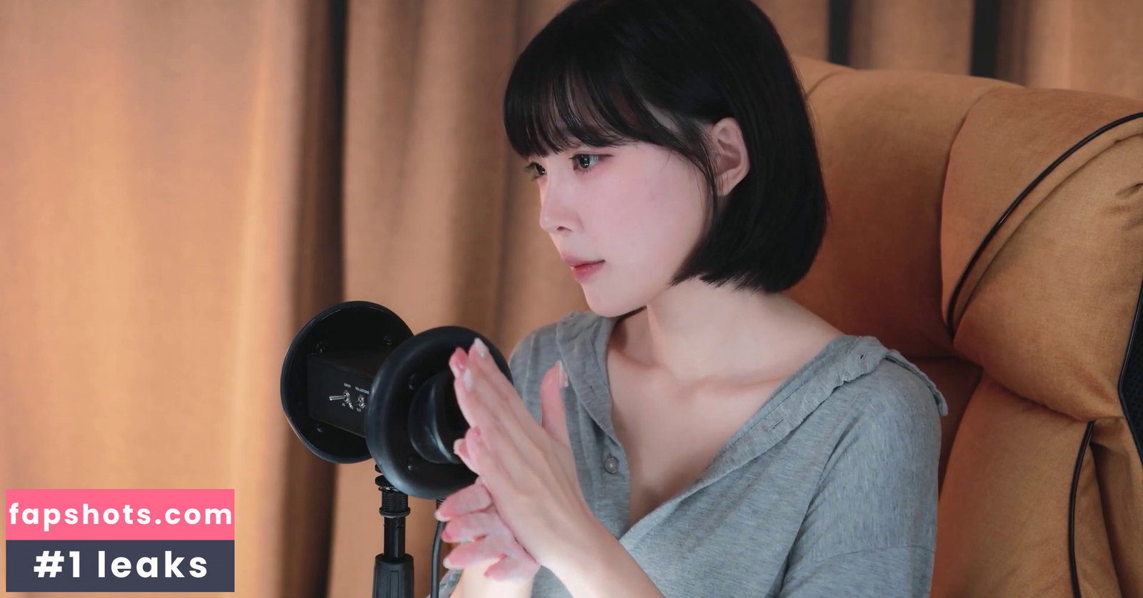 Kang In Kyung gallery photo #158