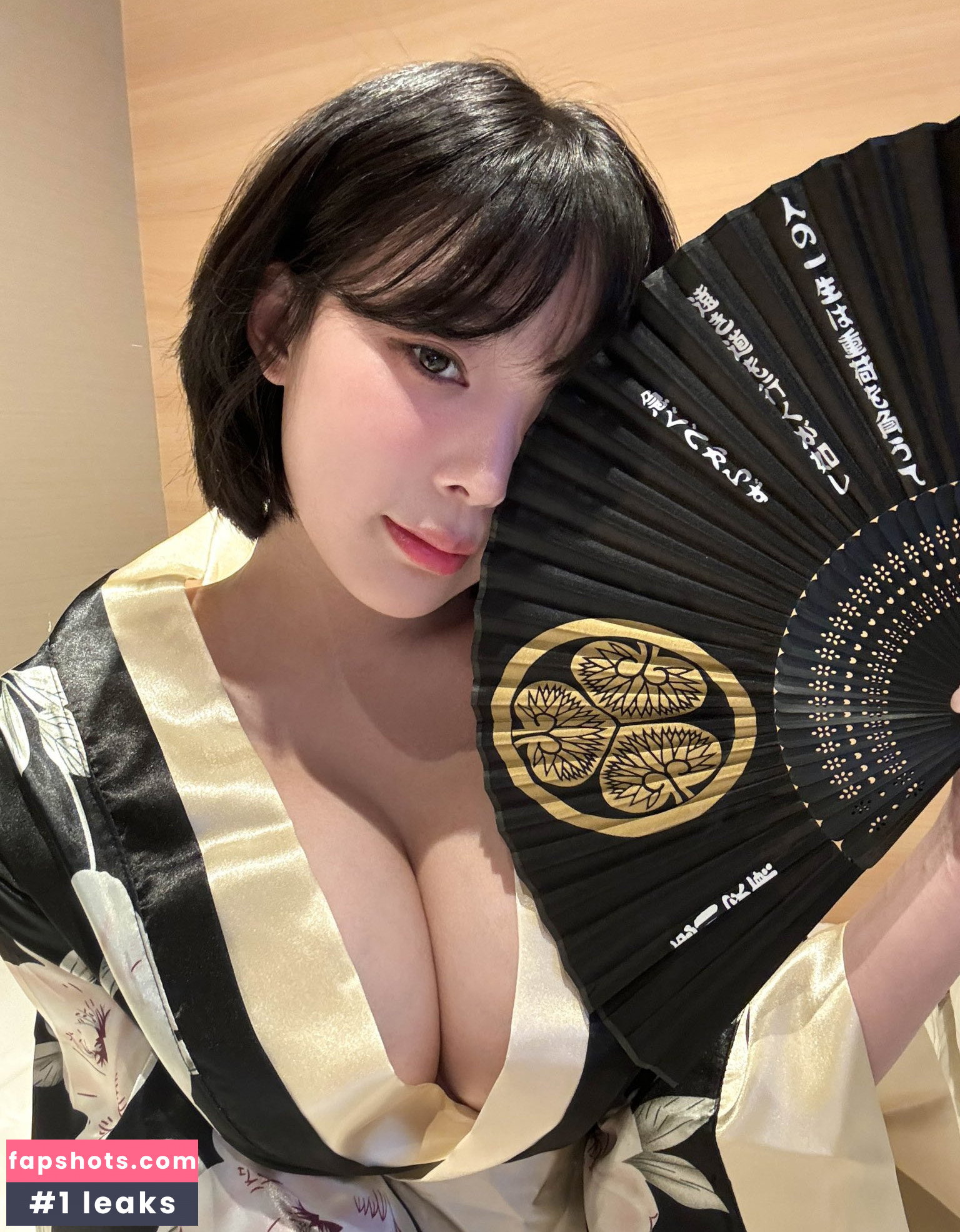 Kang In Kyung gallery photo #662