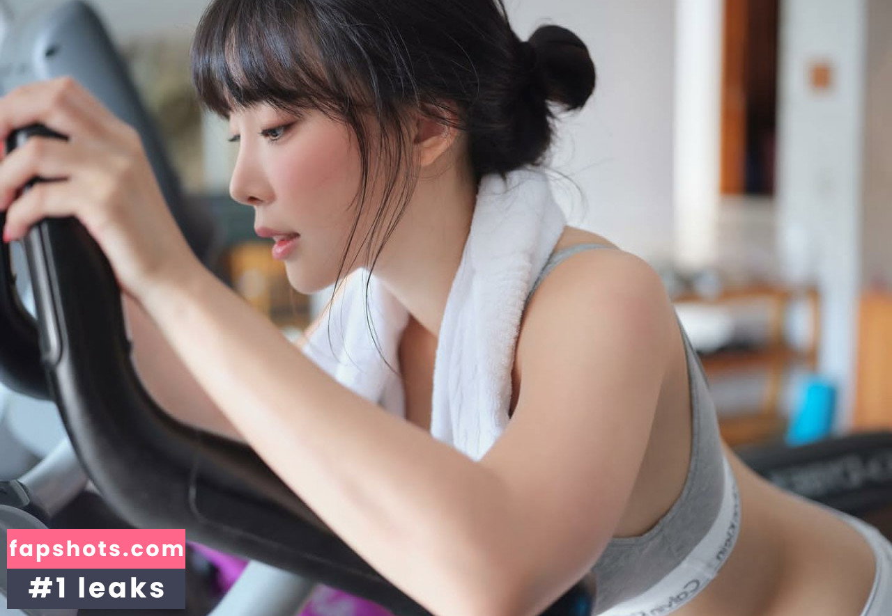 Kang In Kyung gallery photo #571