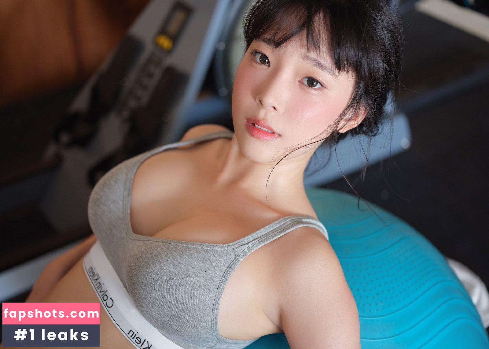 Kang In Kyung gallery photo #519