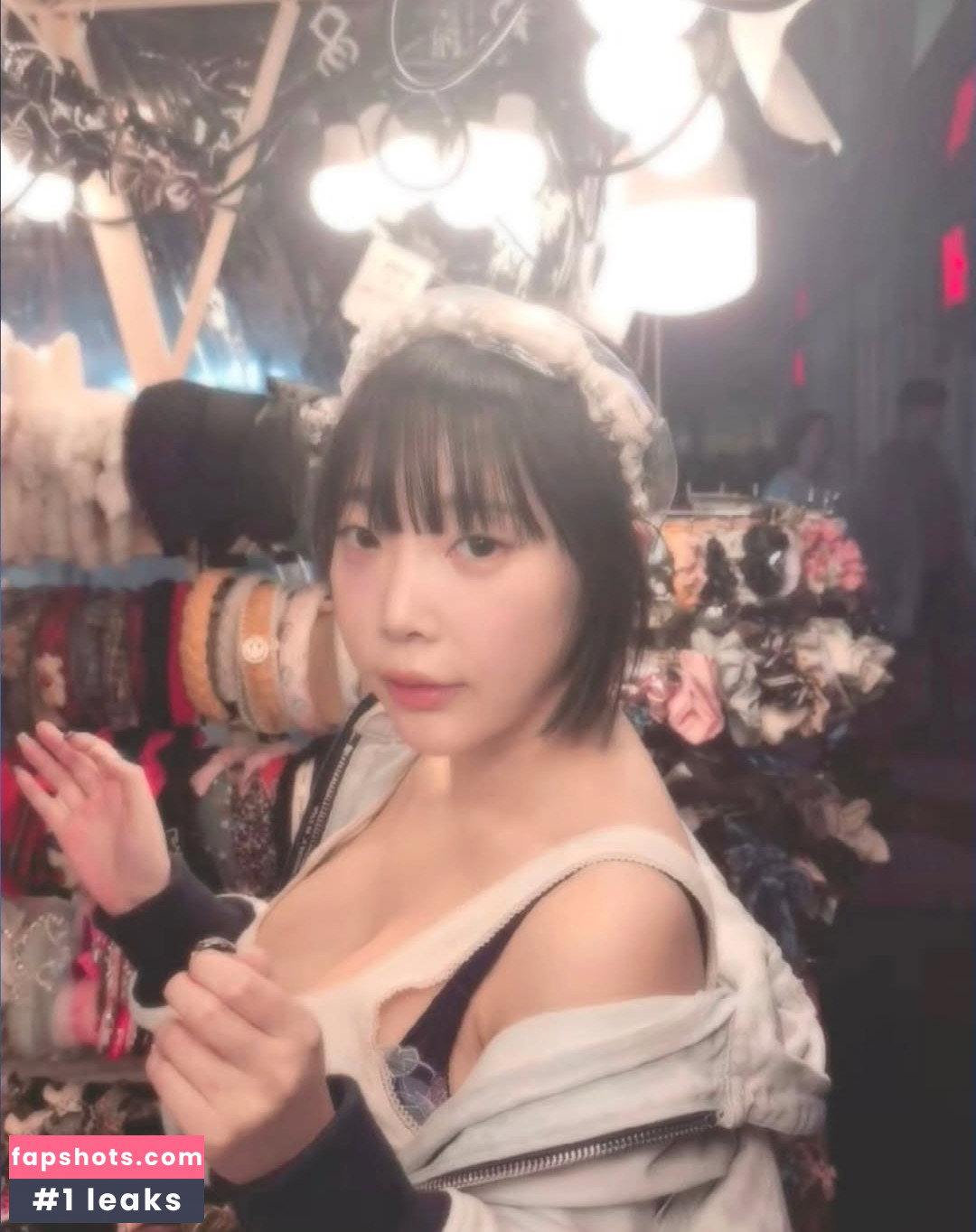 Kang In Kyung gallery photo #227