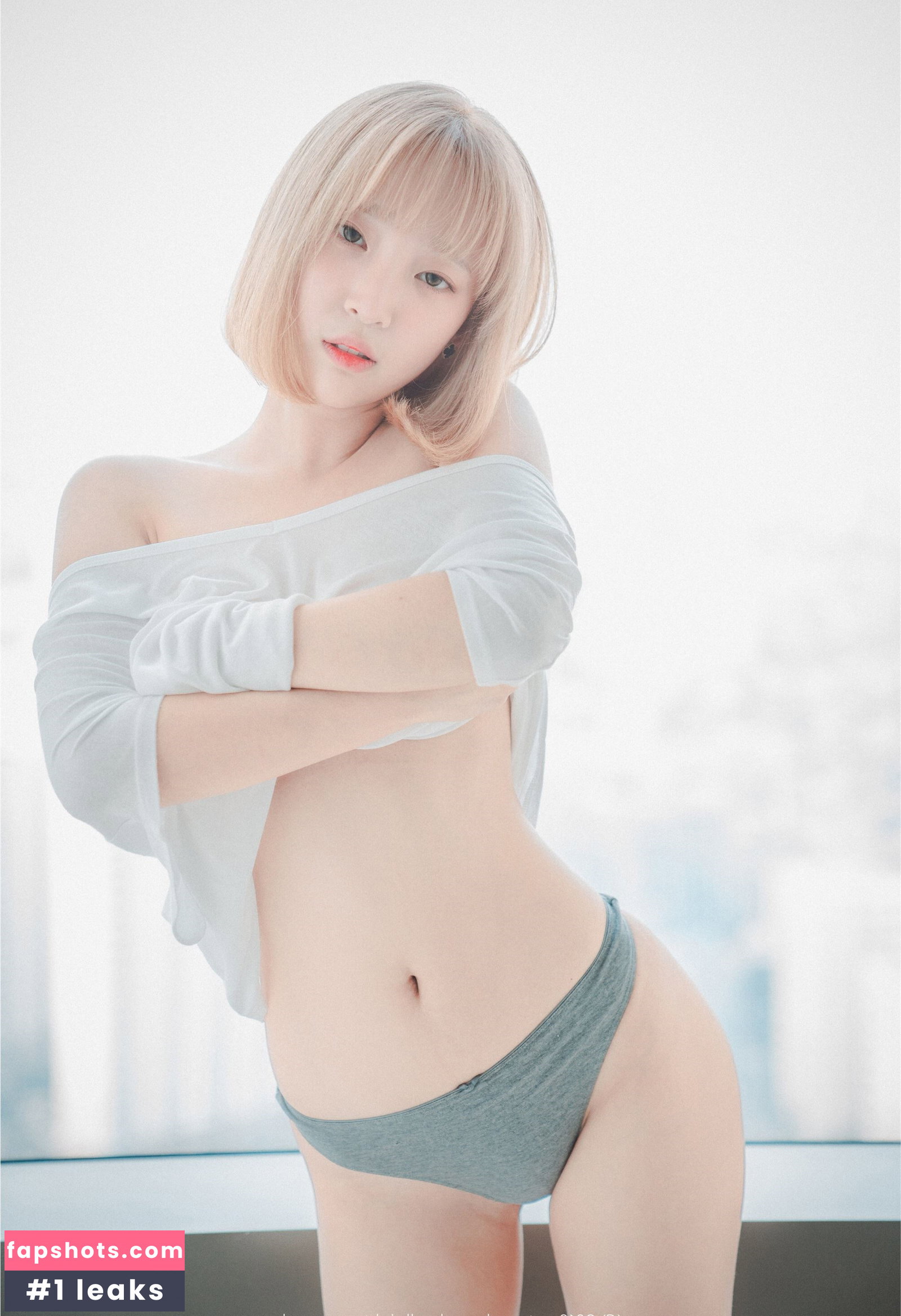 Kang In Kyung gallery photo #3159