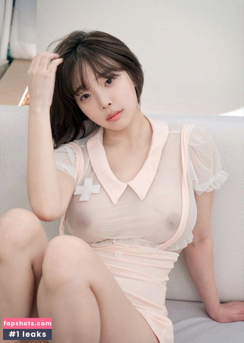 Kang In Kyung gallery photo #2045