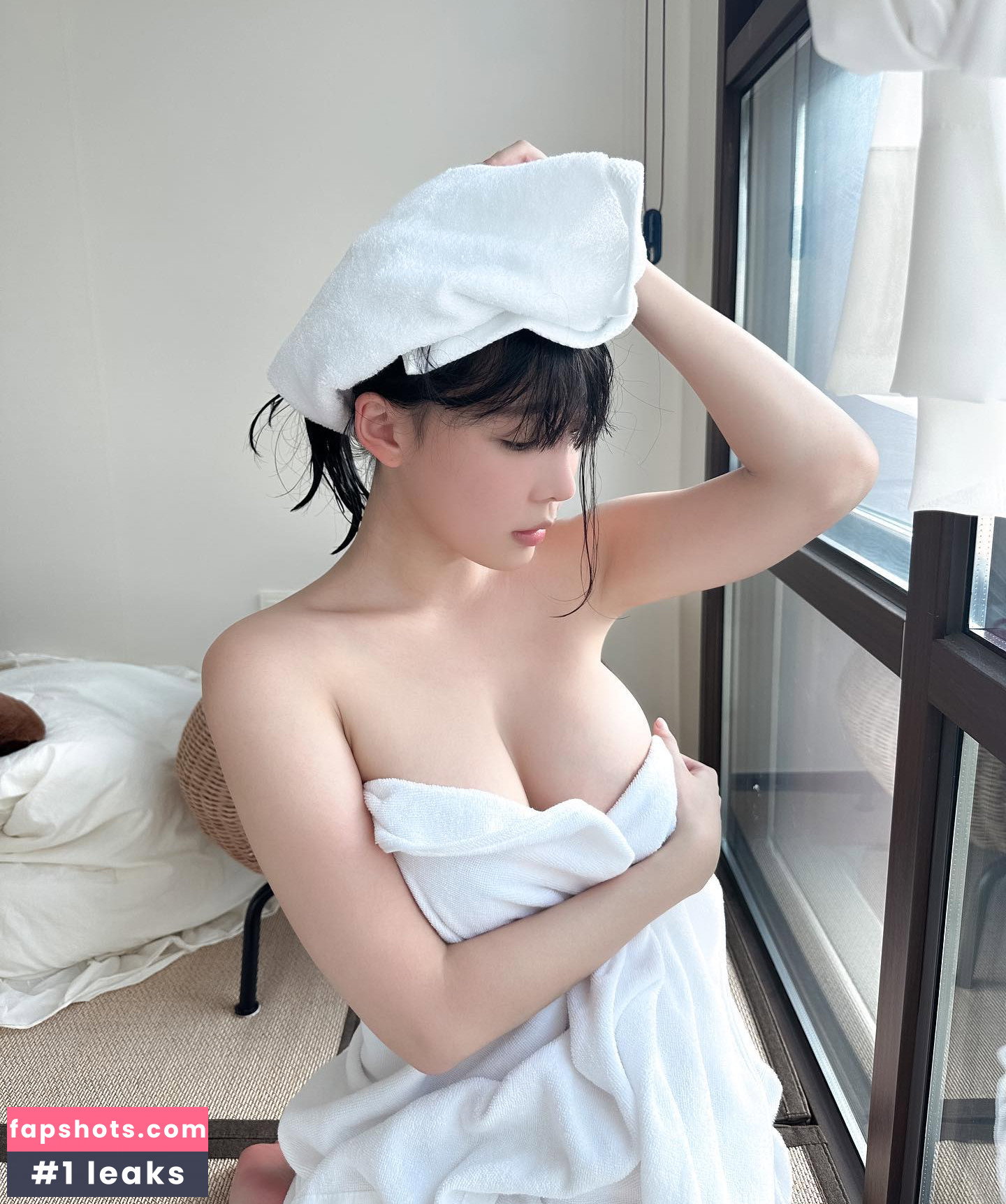 Kang In Kyung gallery photo #3142