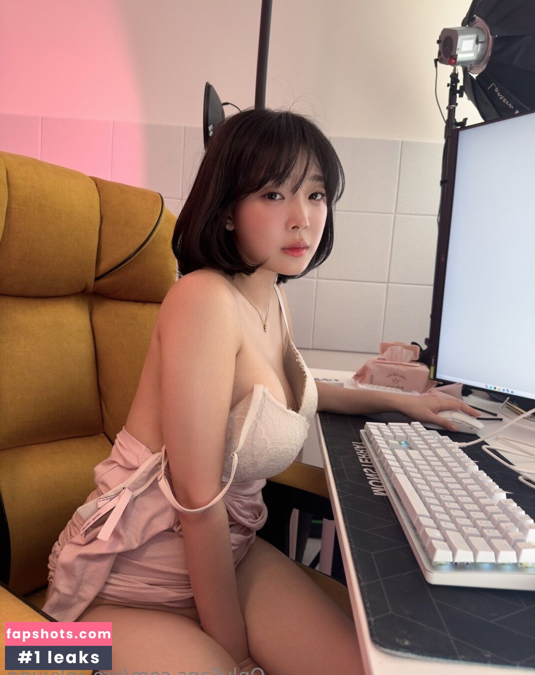 Kang In Kyung gallery photo #2913