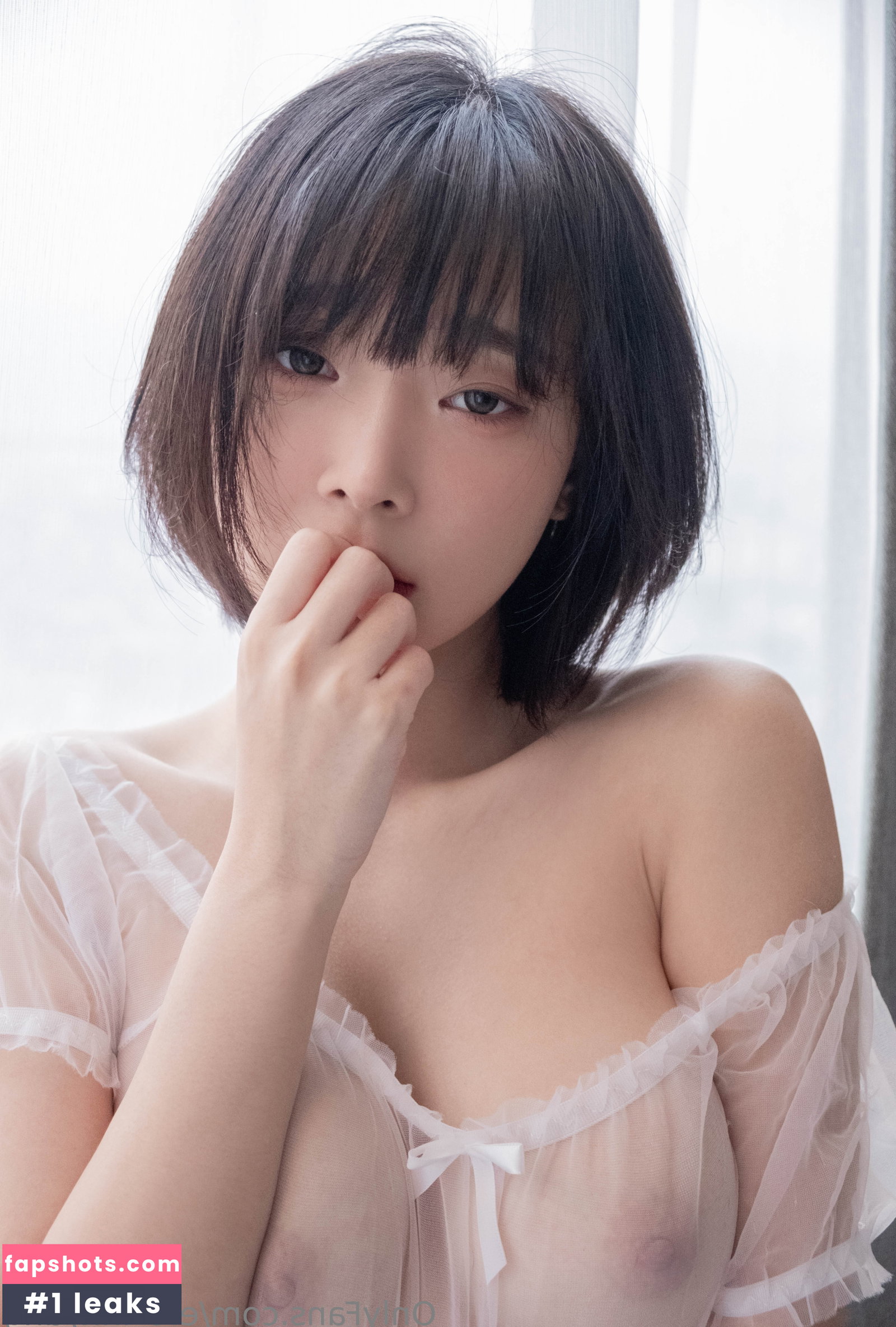 Kang In Kyung gallery photo #3180