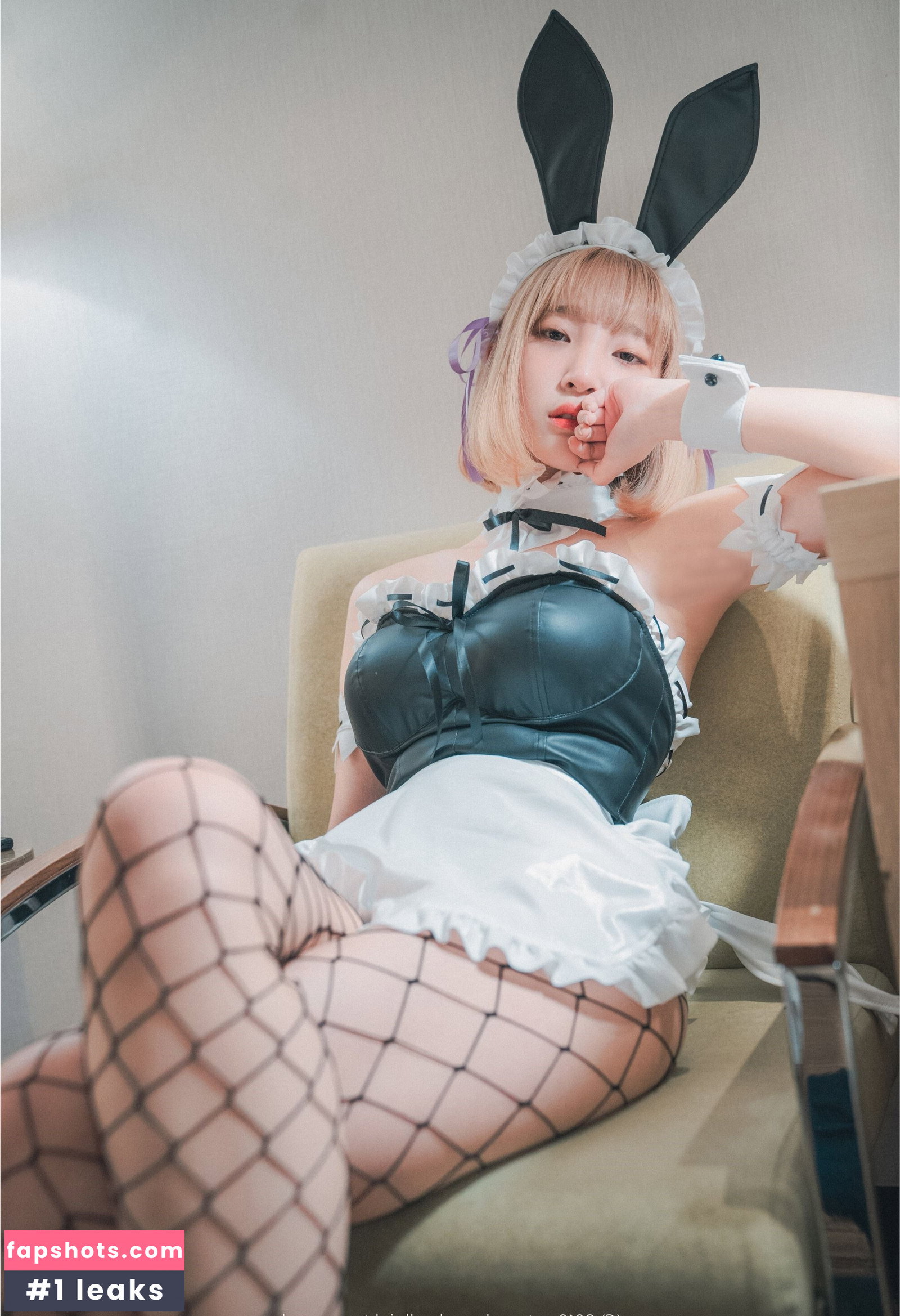 Kang In Kyung gallery photo #1945