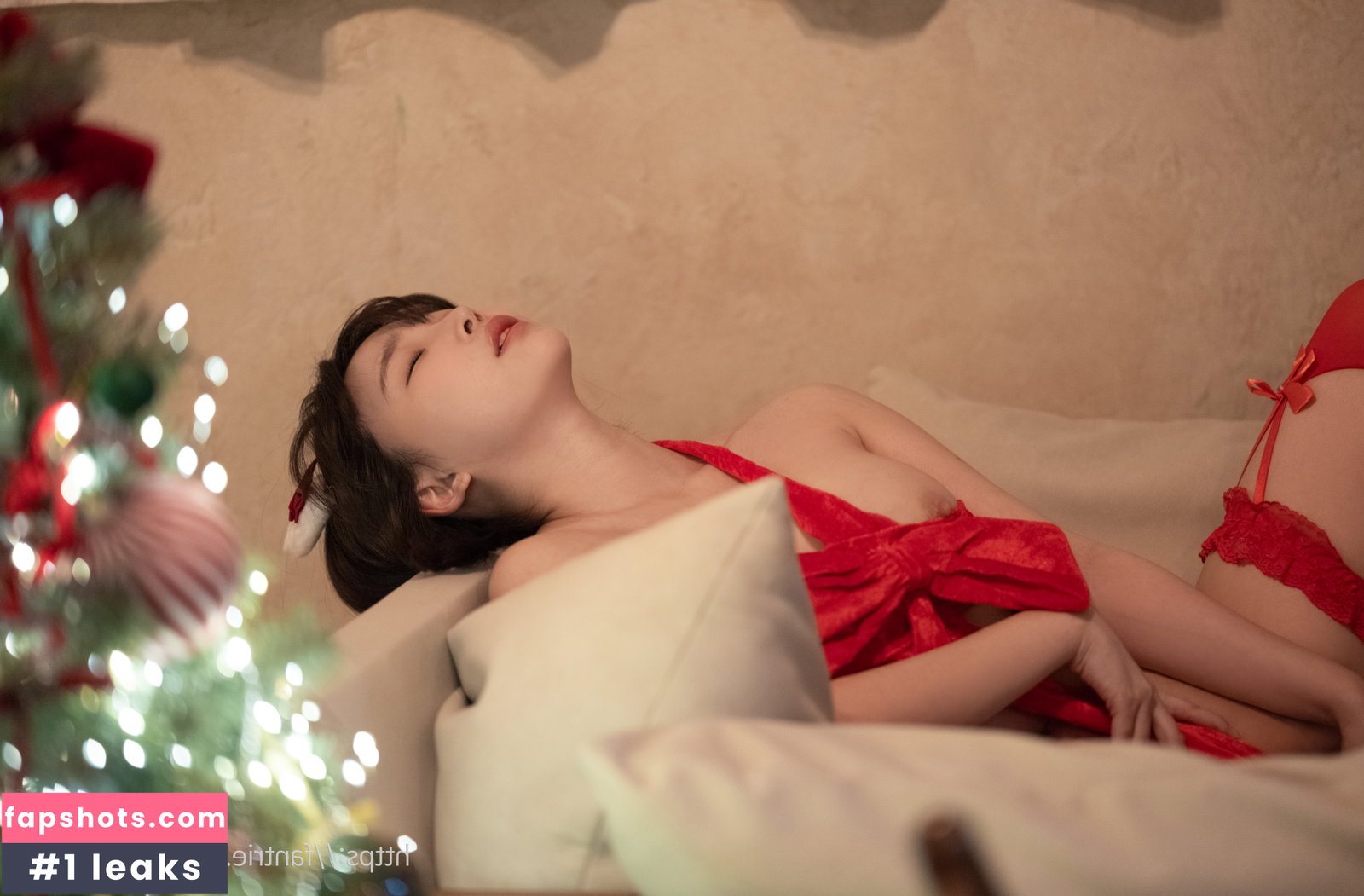 Kang In Kyung gallery photo #1811