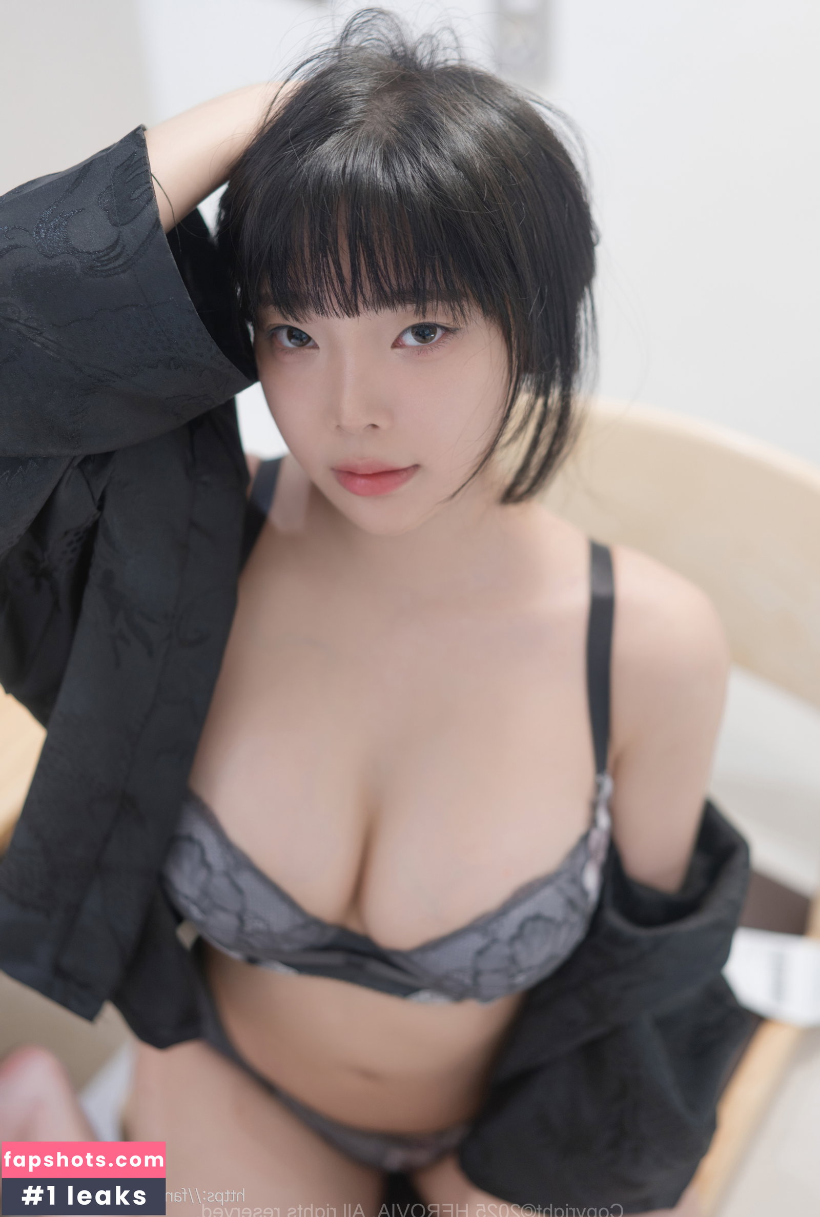 Kang In Kyung gallery photo #2265