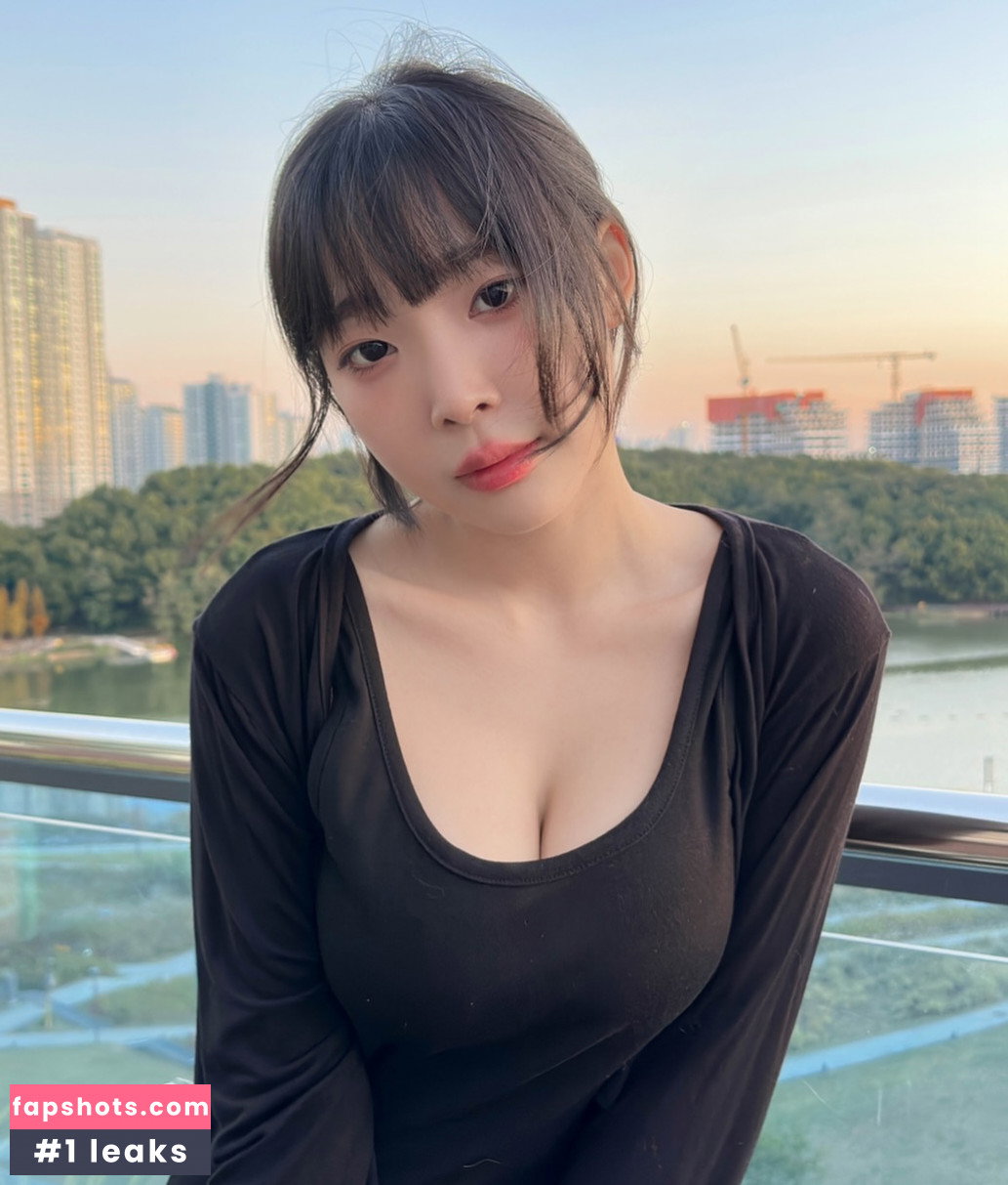 Kang In Kyung gallery photo #2741