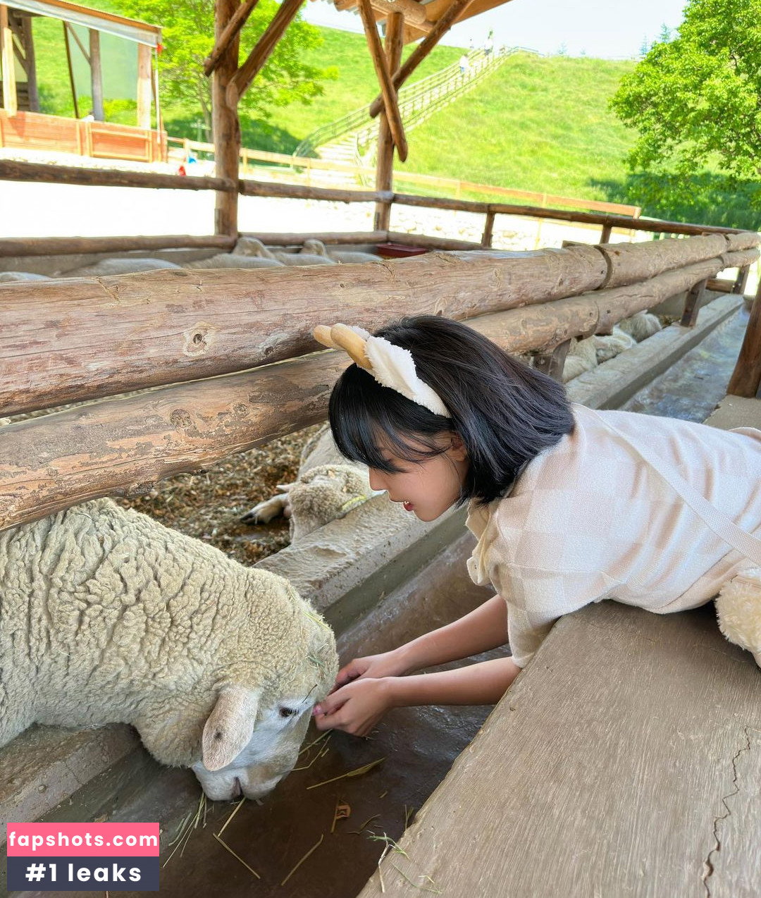 Kang In Kyung gallery photo #2672