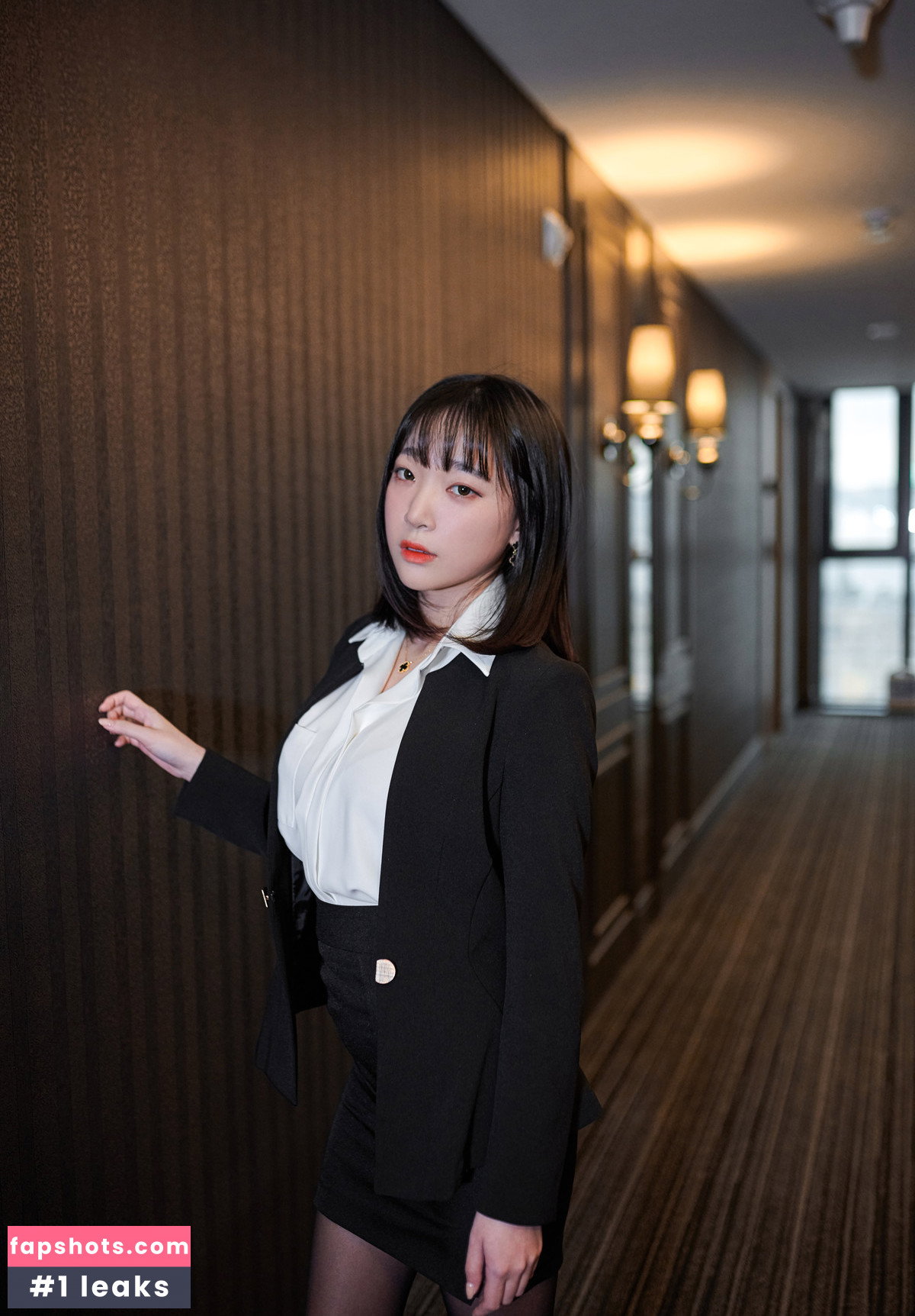 Kang In Kyung gallery photo #3240