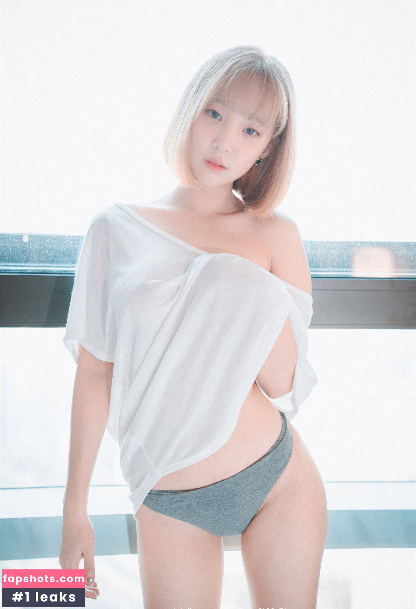 Kang In Kyung gallery photo #2605