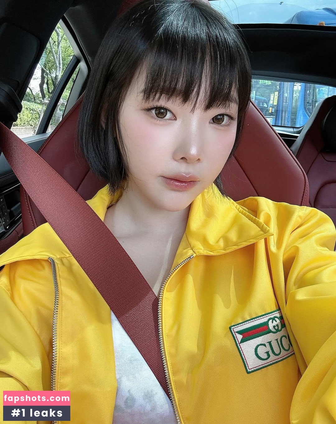 Kang In Kyung gallery photo #2165