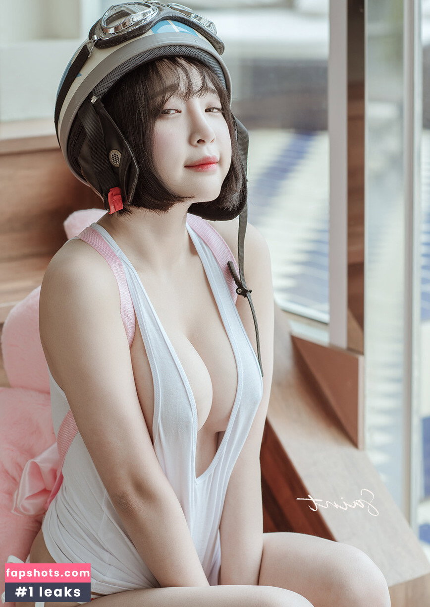 Kang In Kyung gallery photo #3017