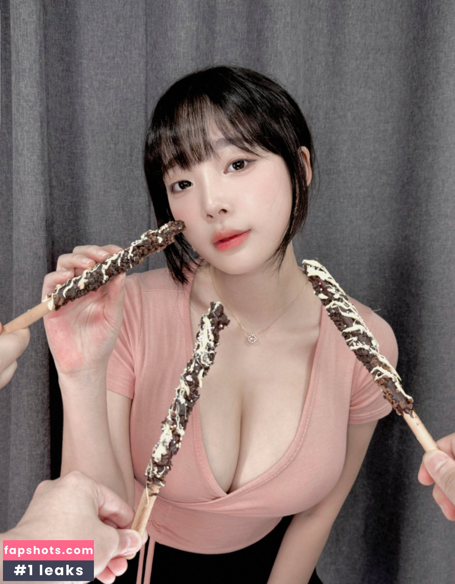 Kang In Kyung gallery photo #2956
