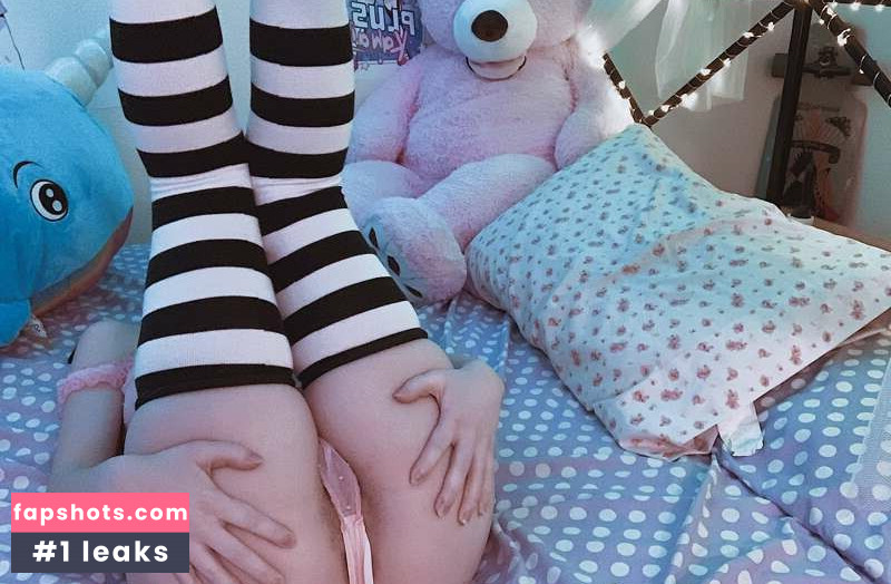 Kara Brandy gallery photo #16