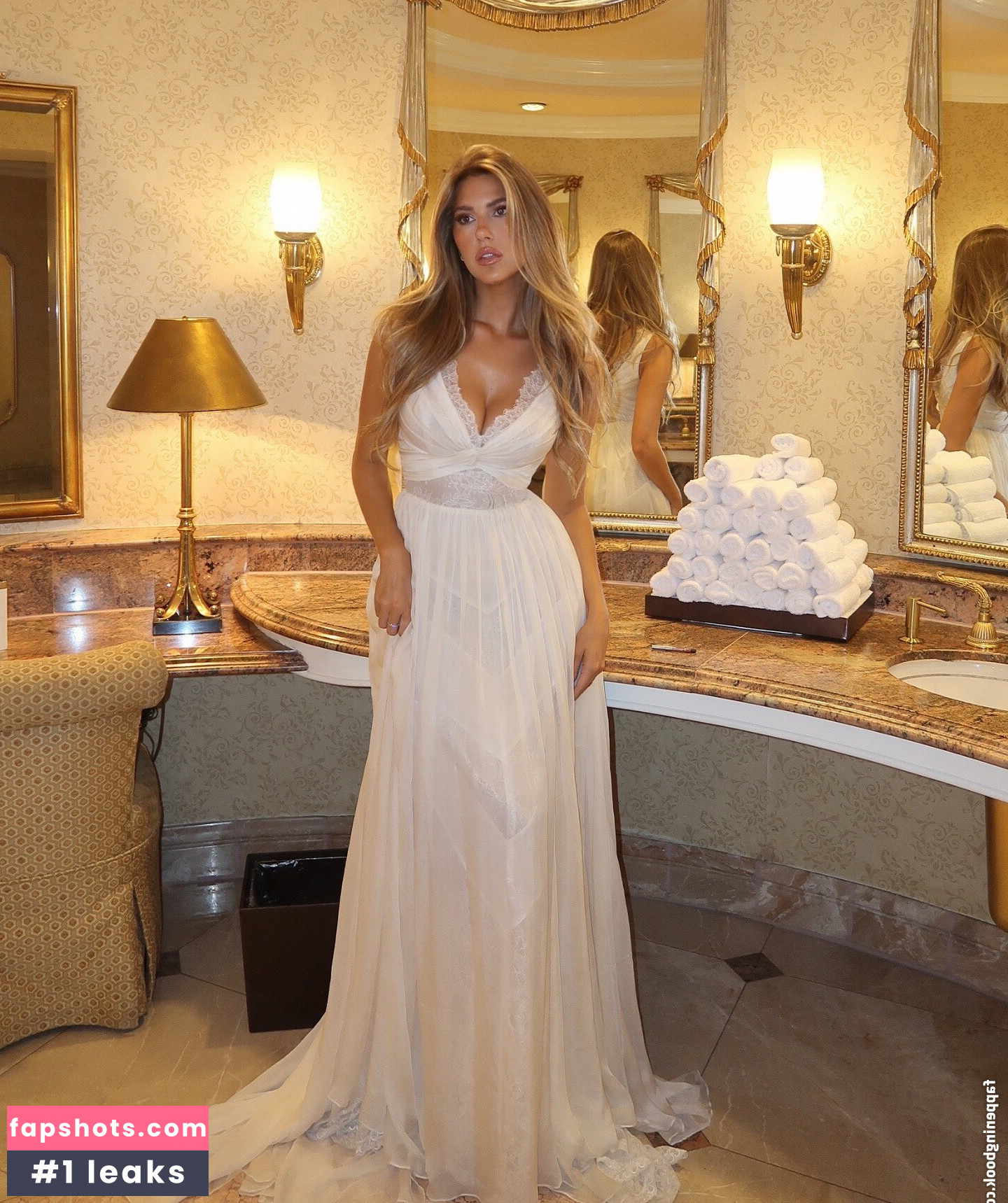 Kara Del Toro gallery photo #21