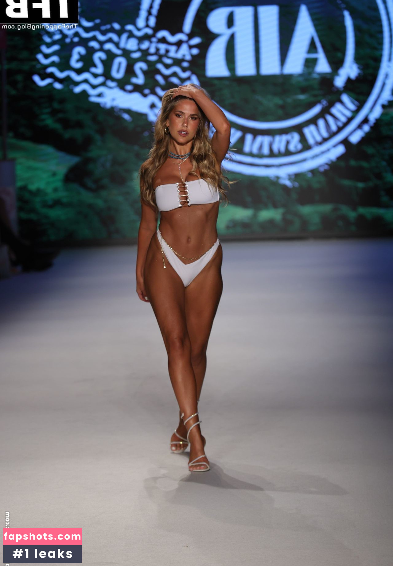 Kara Del Toro gallery photo #2828