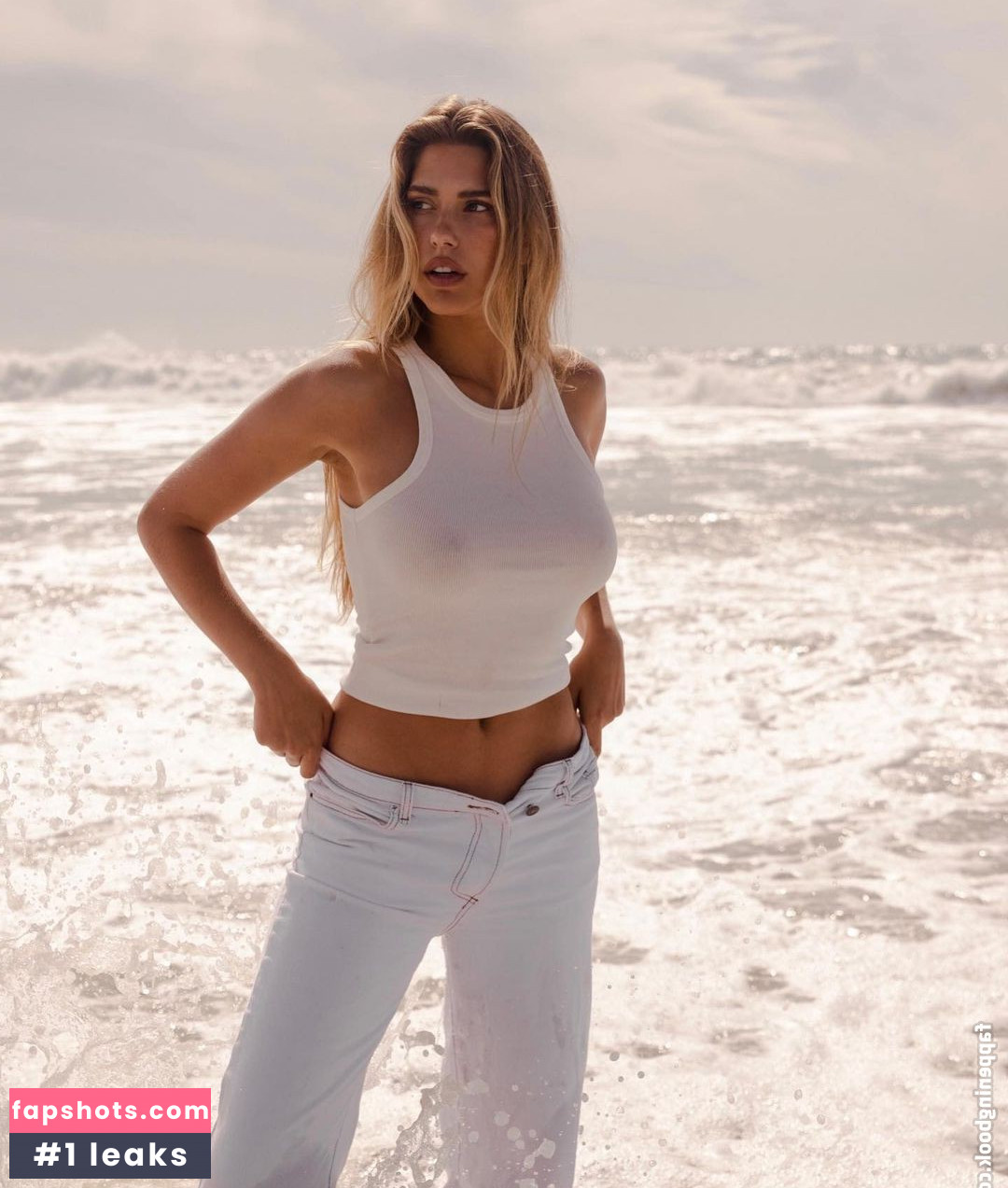 Kara Del Toro gallery photo #3675